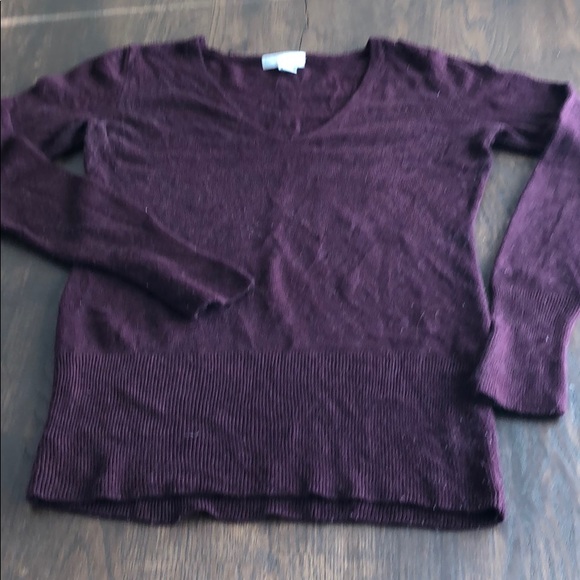 Sweater - Picture 1 of 1